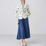 Oversized belted blazer with puff sleeves ¨C Modern and sophisticated elegance